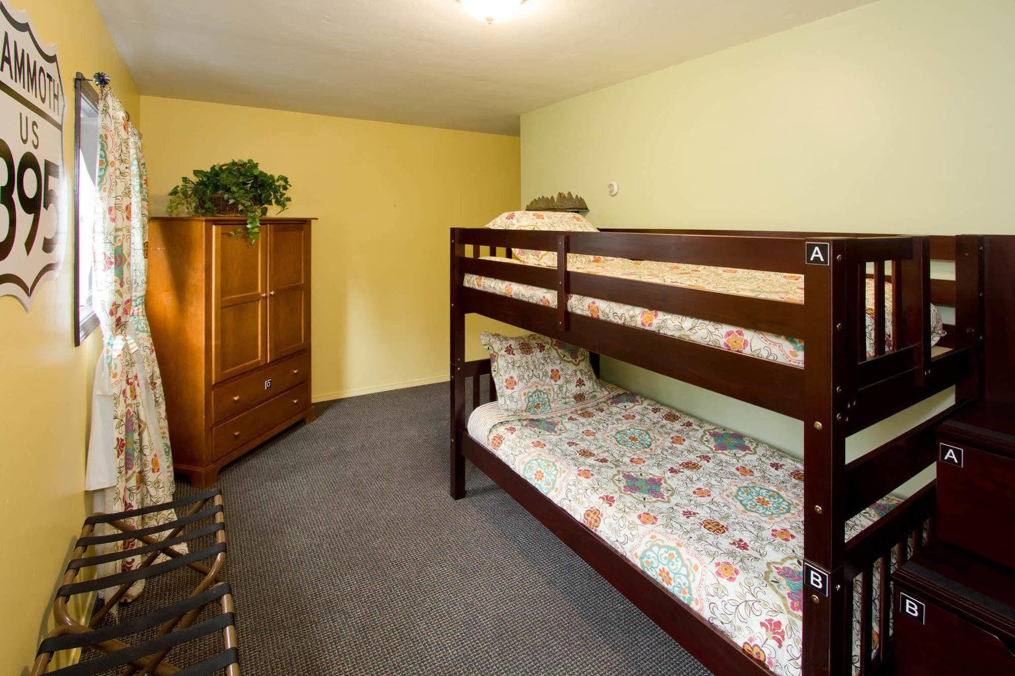 Moderne Hostel Mammoth Lakes Extérieur photo