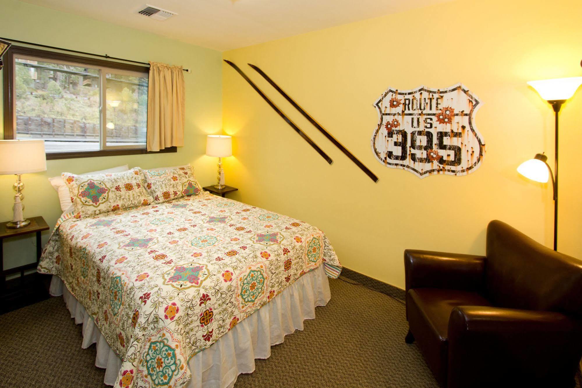 Moderne Hostel Mammoth Lakes Extérieur photo