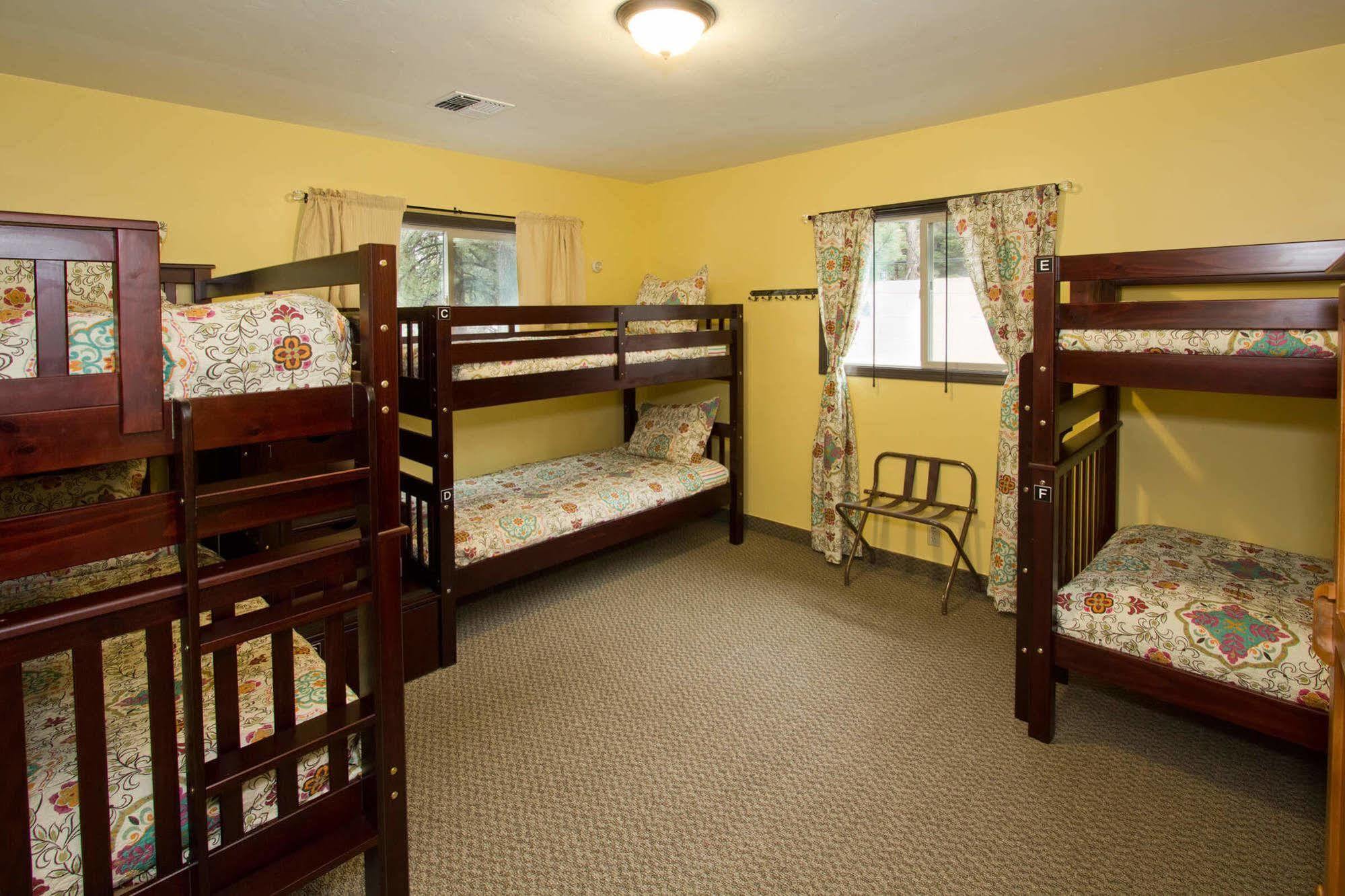 Moderne Hostel Mammoth Lakes Extérieur photo