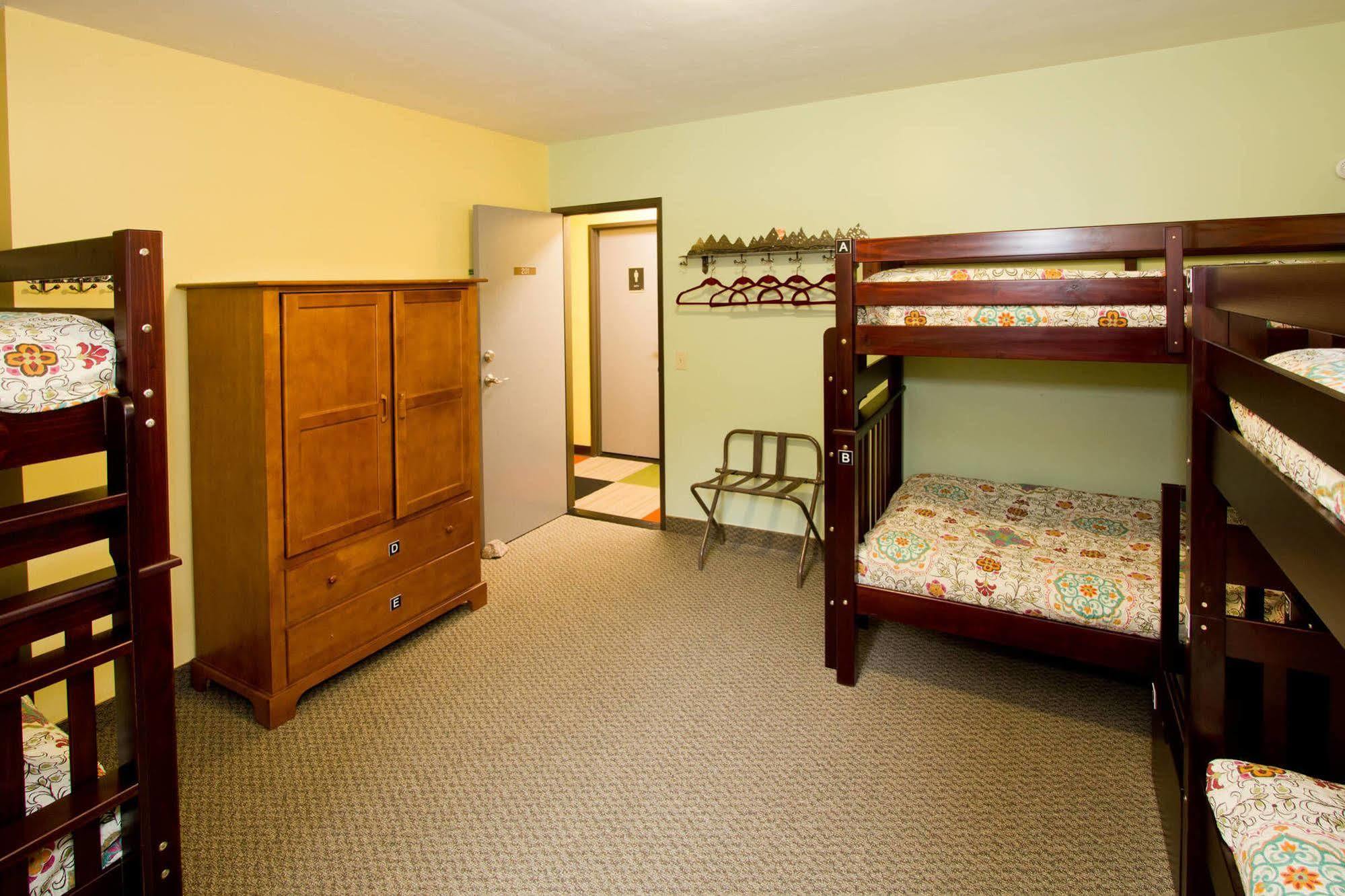 Moderne Hostel Mammoth Lakes Extérieur photo